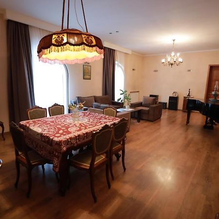Apartment At 12 Baratashvili Street 트빌리시 외부 사진