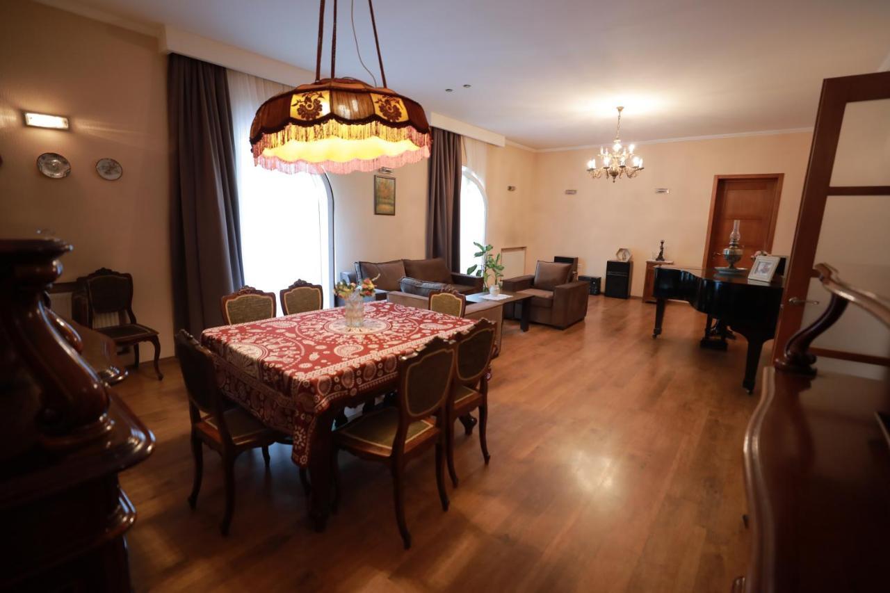 Apartment At 12 Baratashvili Street 트빌리시 외부 사진