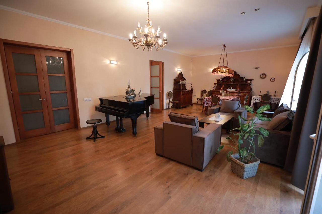 Apartment At 12 Baratashvili Street 트빌리시 외부 사진