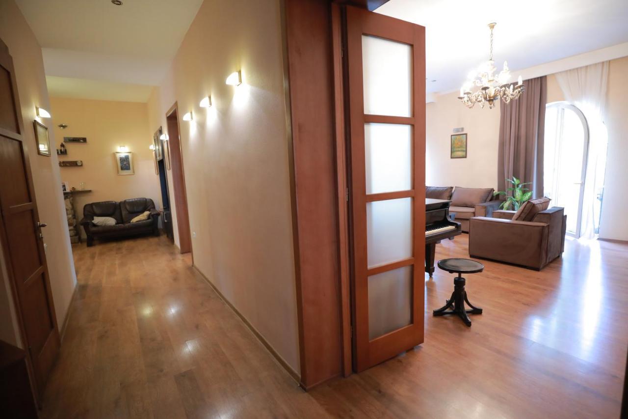 Apartment At 12 Baratashvili Street 트빌리시 외부 사진