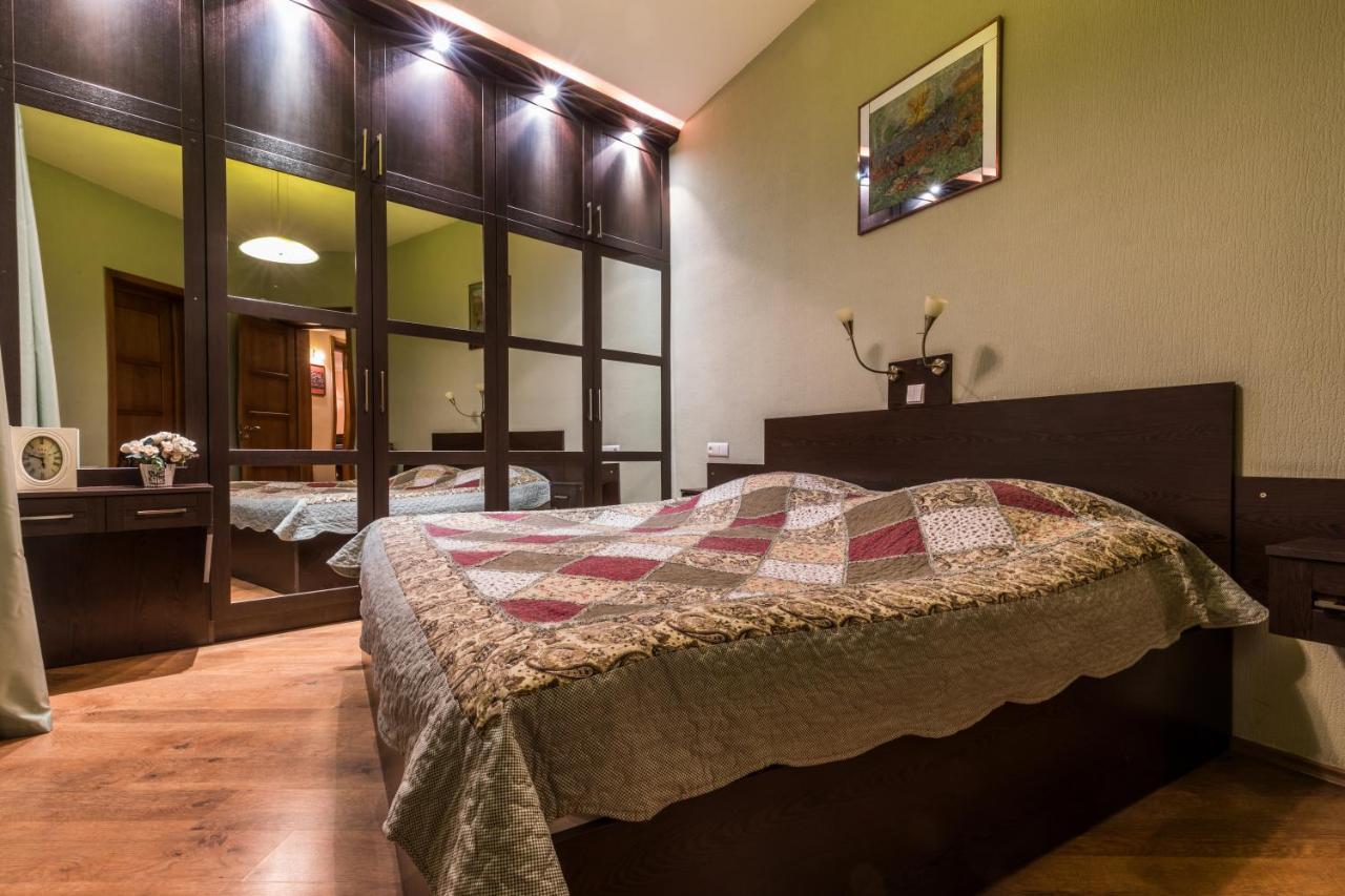 Apartment At 12 Baratashvili Street 트빌리시 외부 사진