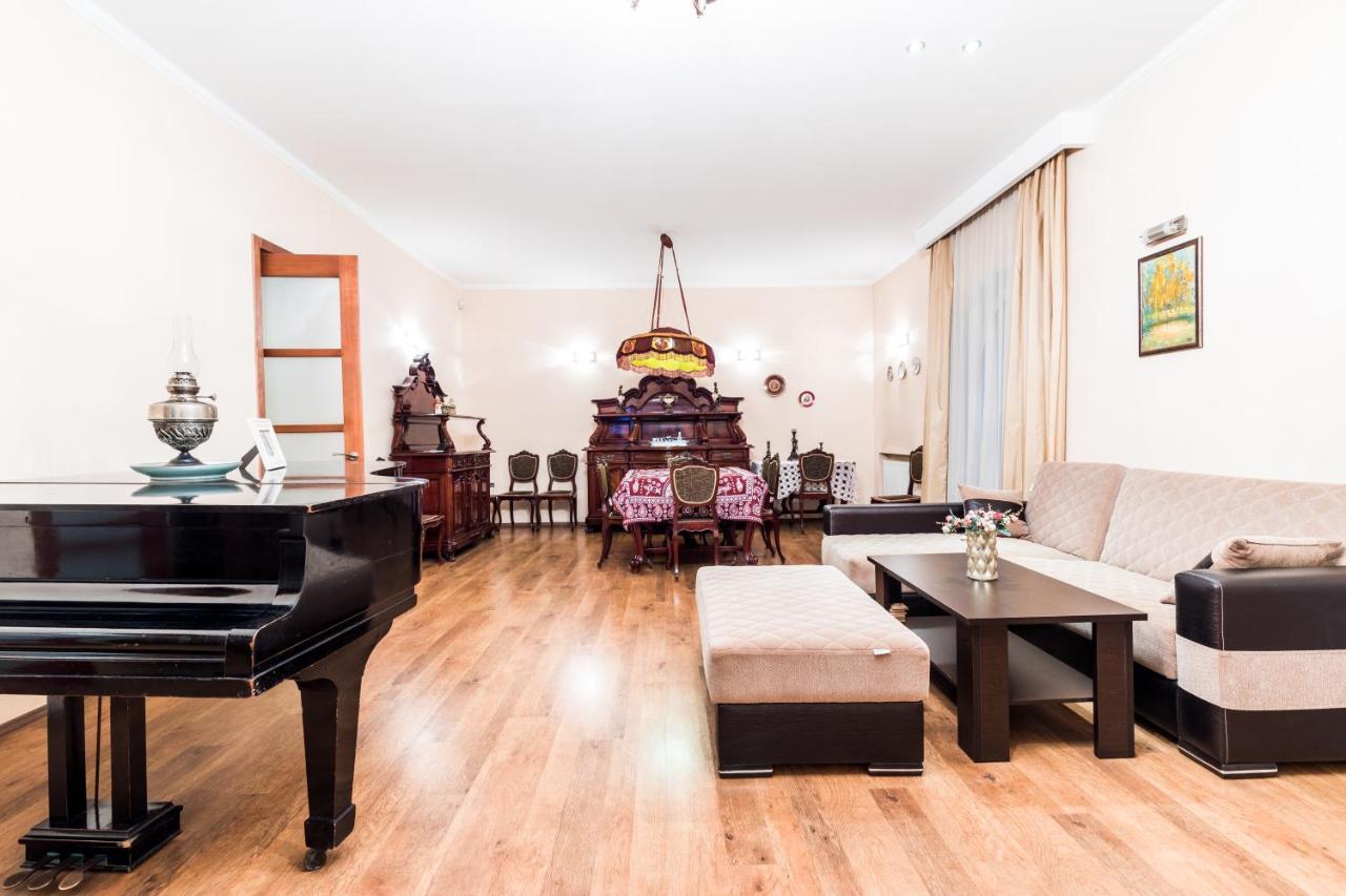 Apartment At 12 Baratashvili Street 트빌리시 외부 사진