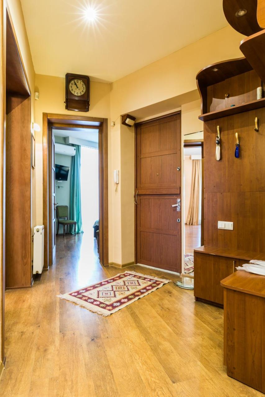 Apartment At 12 Baratashvili Street 트빌리시 외부 사진